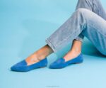 camurça azul céu profundo ponta avelã plana mulheres Hush Puppies sapatos rasos ZZ6R52 - Image 3