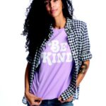 caramelo roxo seja gentil camiseta gráfica mulheres Hush Puppies Camisetas ZZ6R237